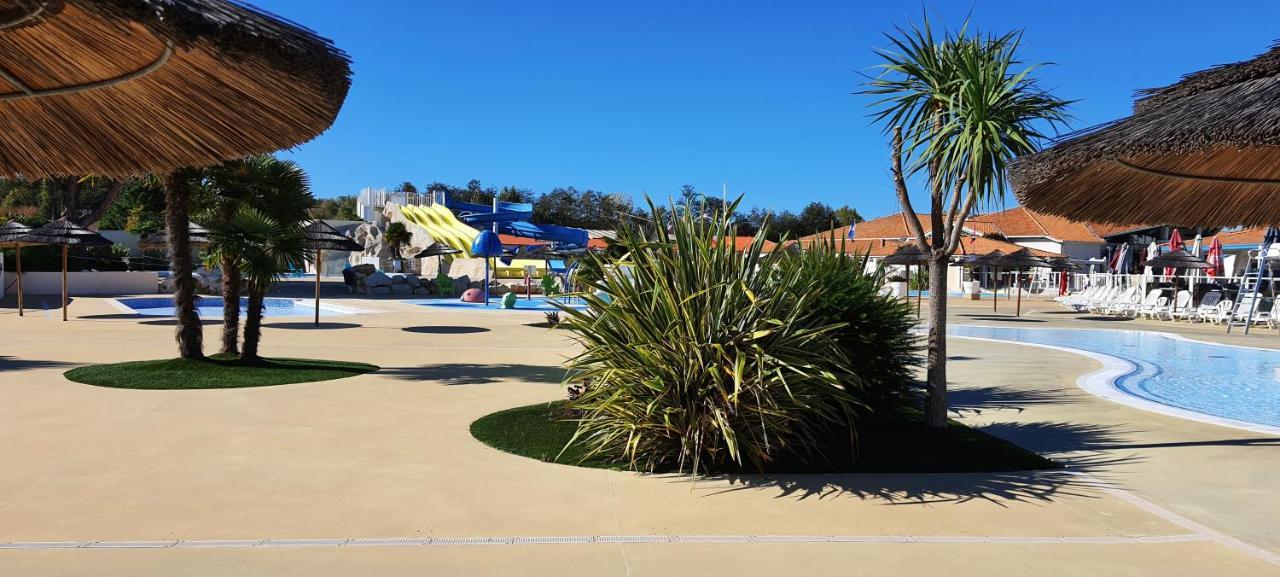 Mobilhome 2Ch Climatise-Terrasse Fermee-4 Velos-Camping 4 Etoiles Les Charmettes レ・マトゥ エクステリア 写真
